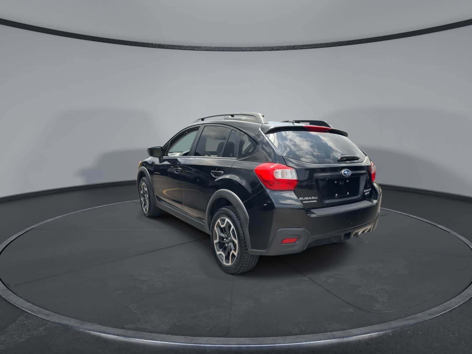 Thumbnail: 2016 Subaru Crosstrek - 5
