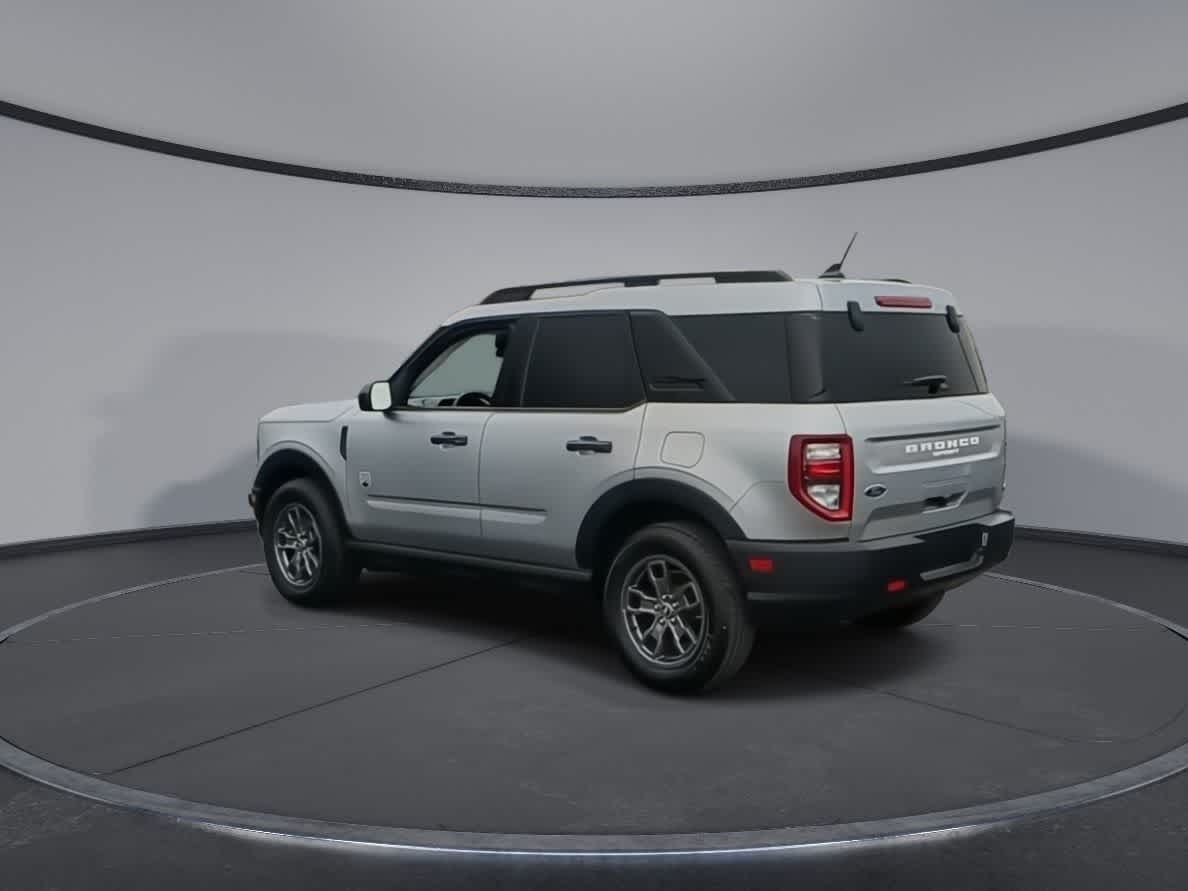 Thumbnail: 2021 Ford Bronco Sport - 6