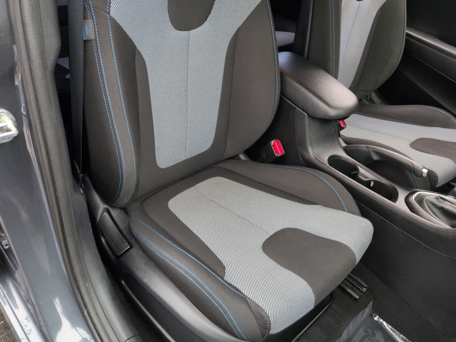 Thumbnail: 2019 Hyundai Veloster - 22