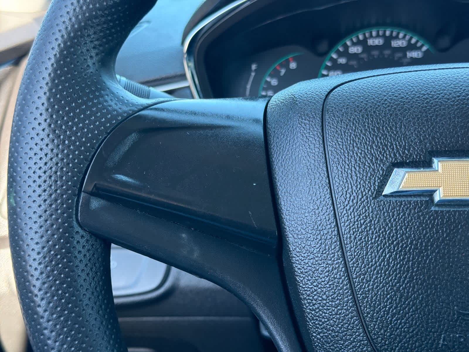 Thumbnail: 2017 Chevrolet Trax - 24