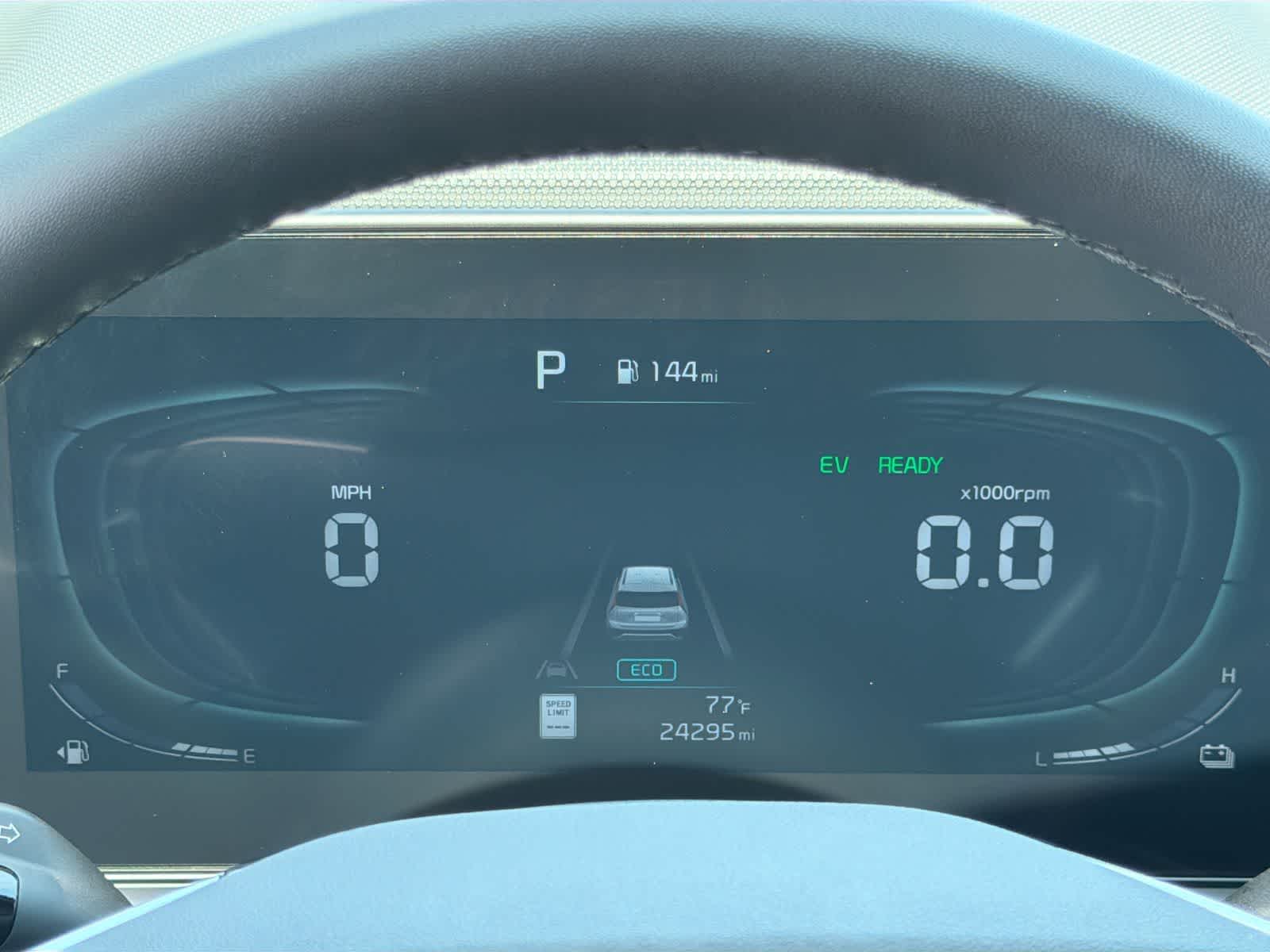 Thumbnail: 2024 Kia Niro - 32