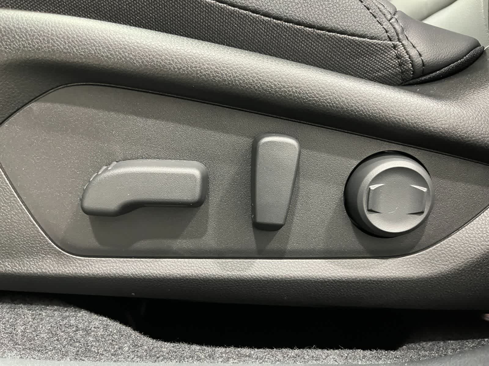 Thumbnail: 2026 Subaru Outback - 12