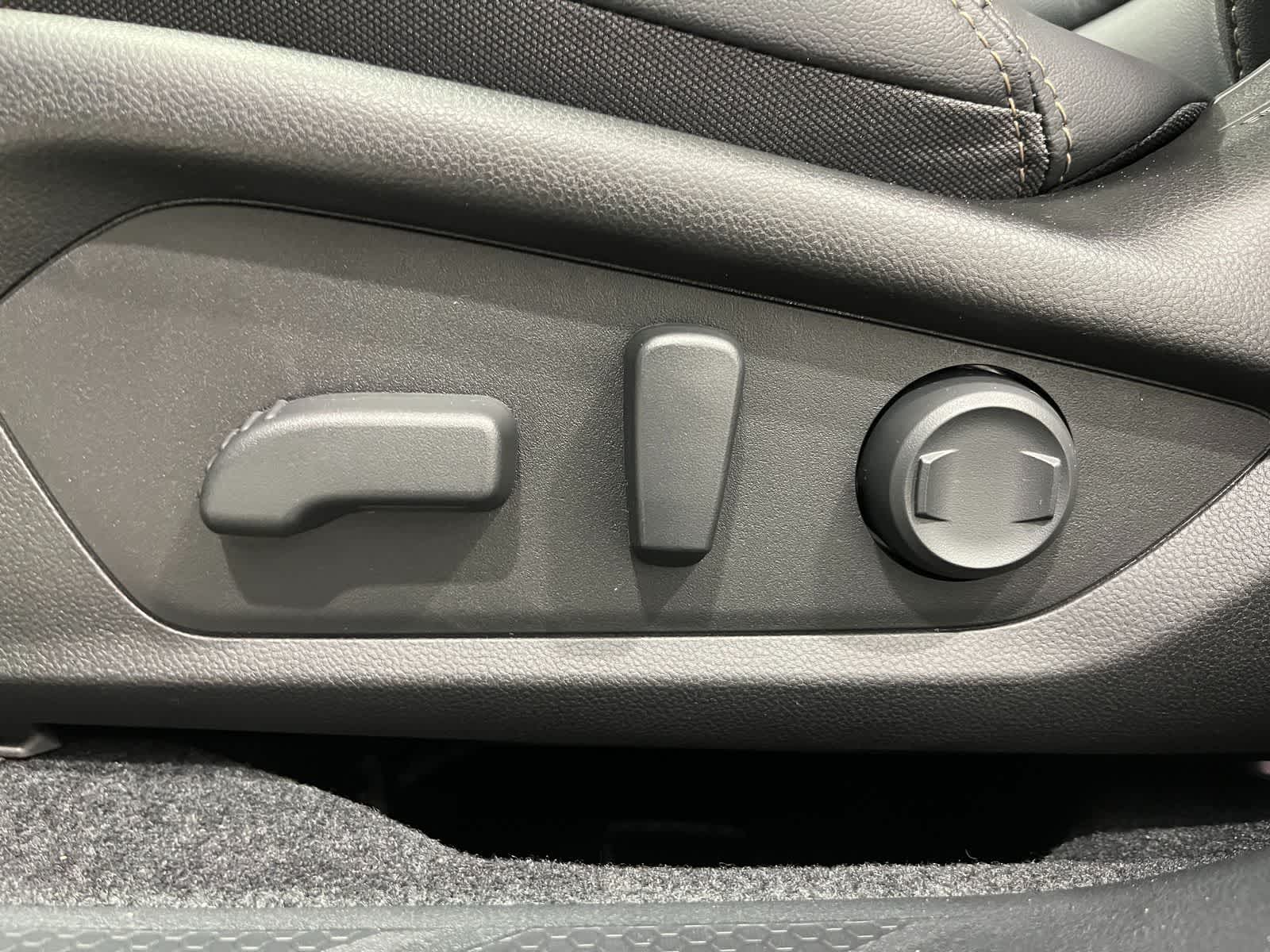 Thumbnail: 2026 Subaru Outback - 13