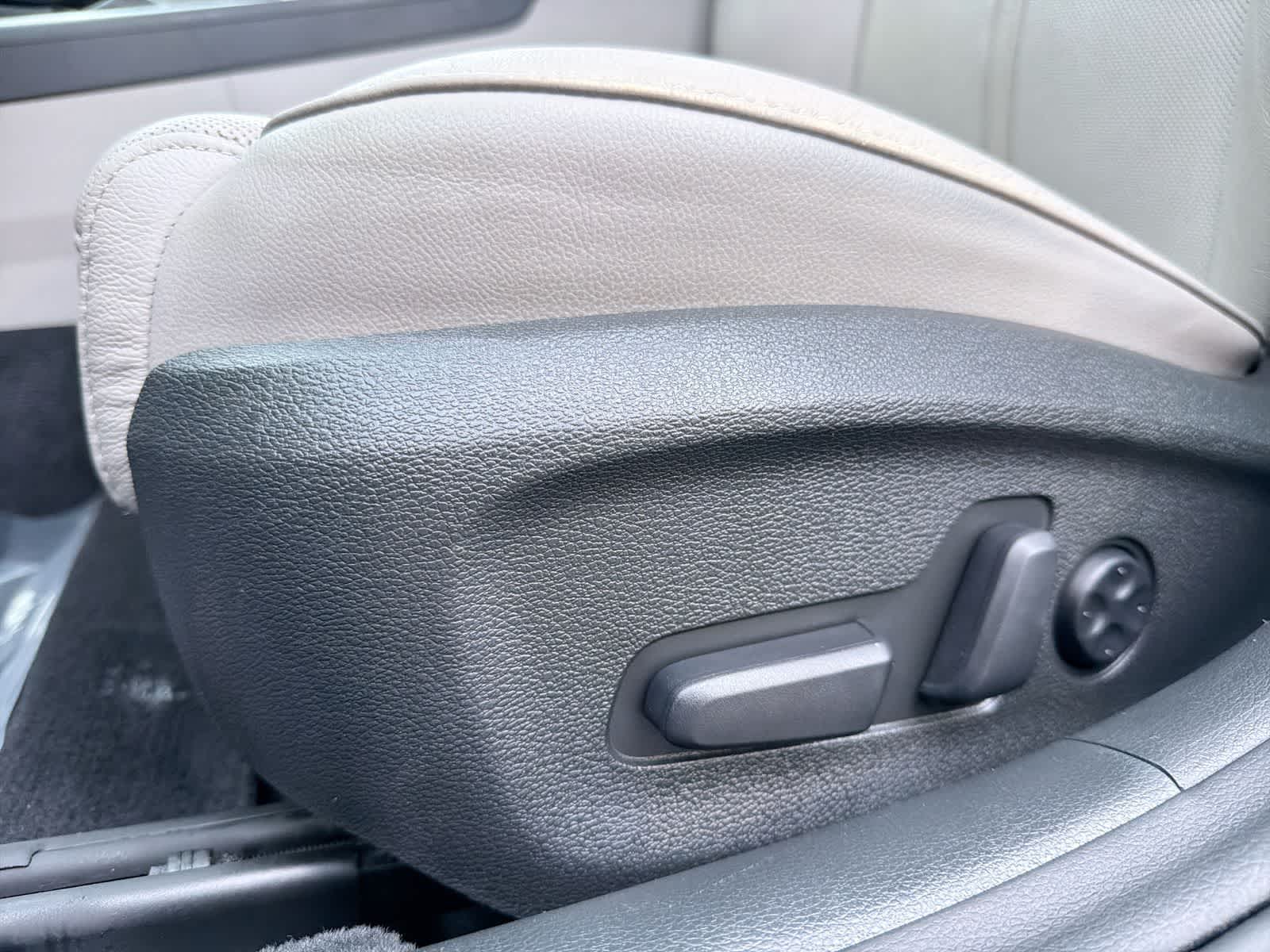 Thumbnail: 2018 Hyundai Sonata - 18