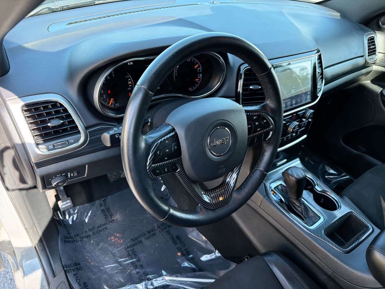 Thumbnail: 2020 Jeep Grand Cherokee - 9