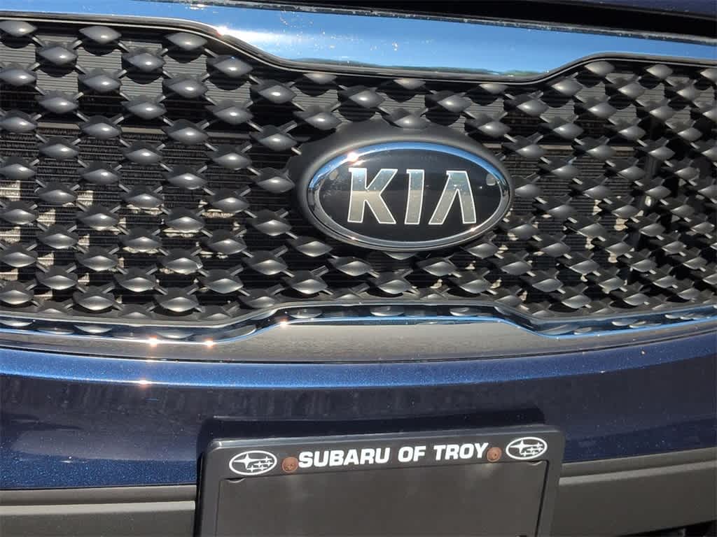 Thumbnail: 2016 Kia Sorento - 12