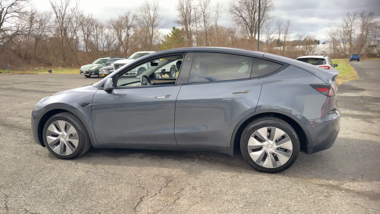 Thumbnail: 2023 Tesla Model Y - 5