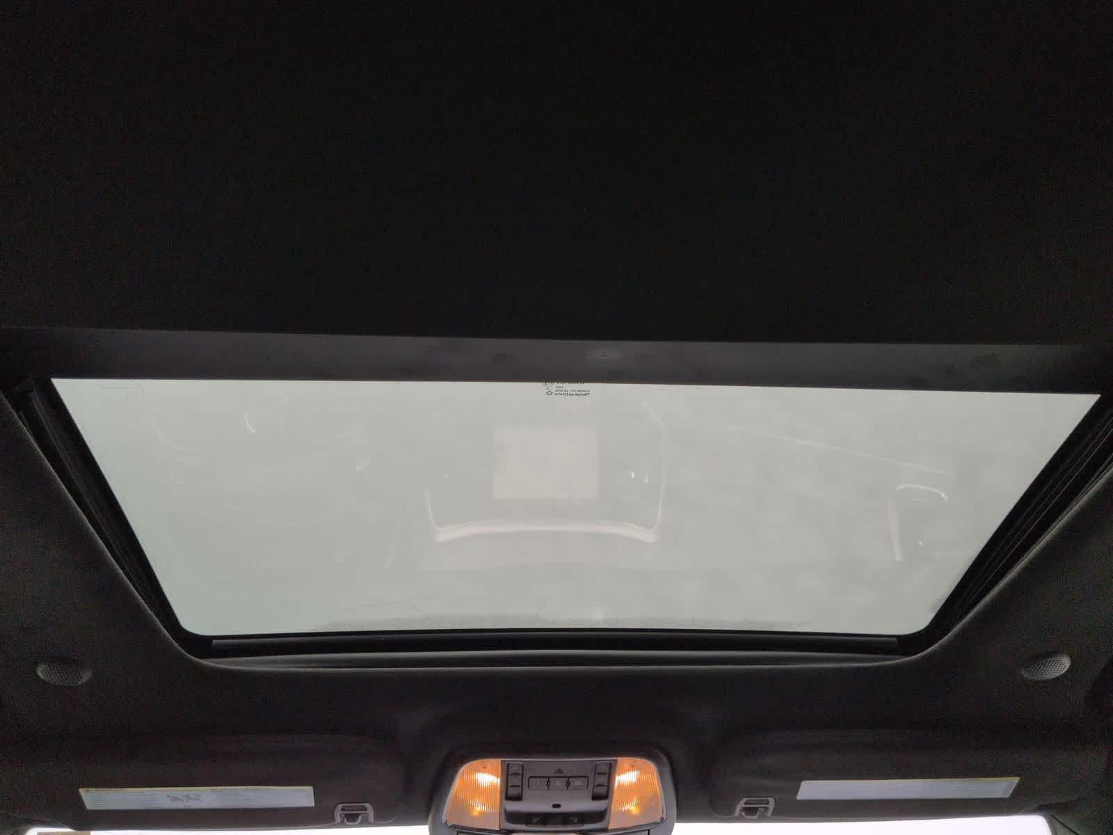 Thumbnail: 2016 Jeep Grand Cherokee - 23