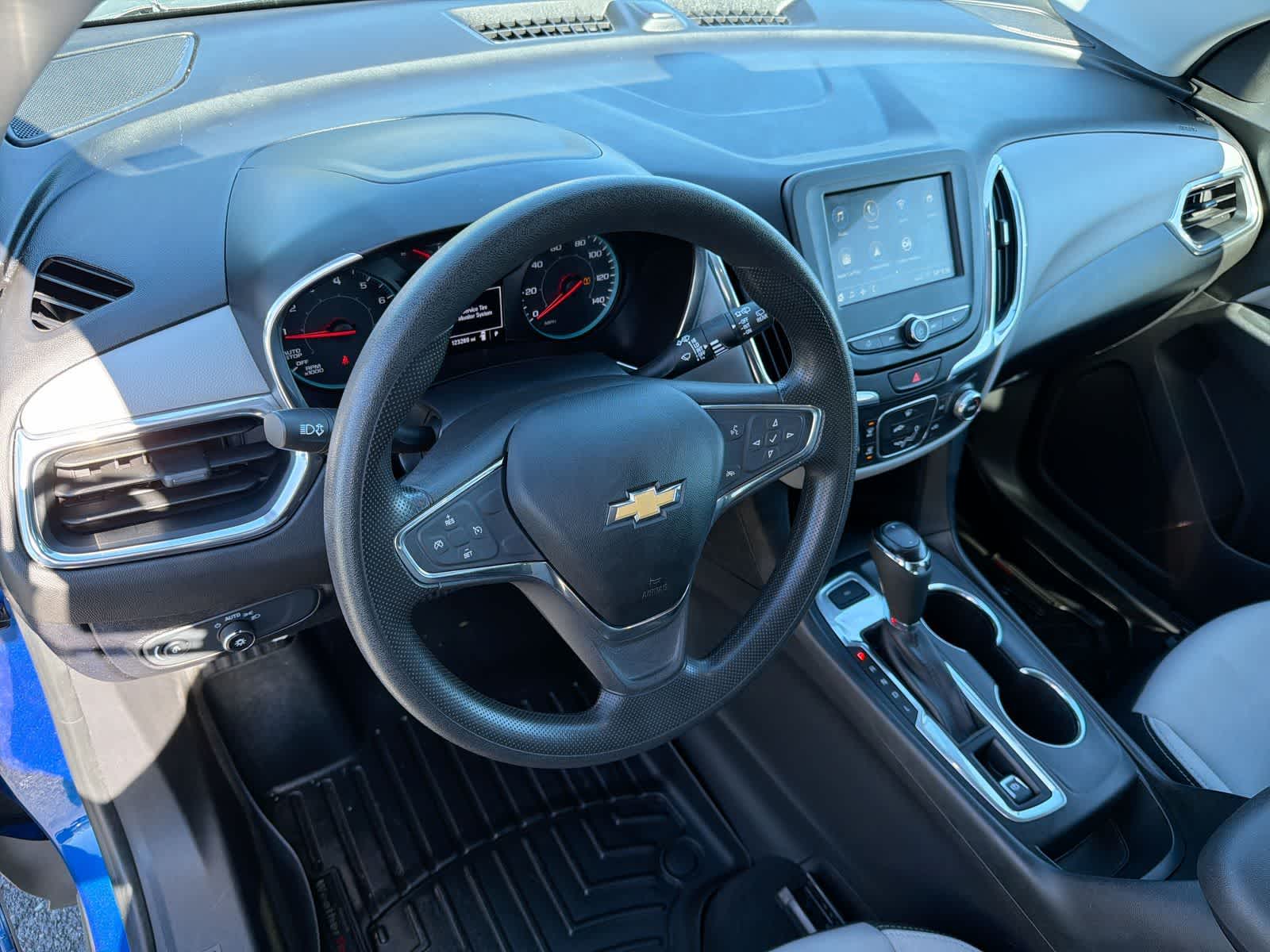 Thumbnail: 2019 Chevrolet Equinox - 10