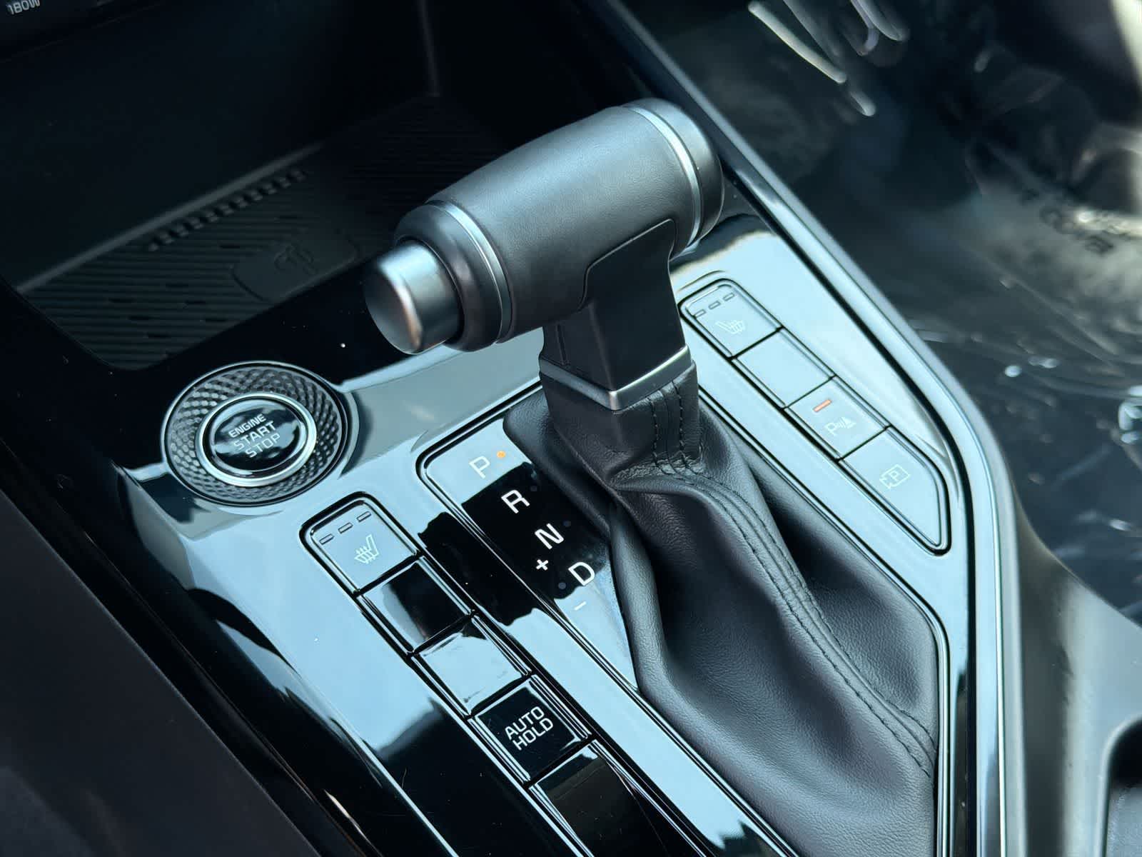 Thumbnail: 2024 Kia Niro - 31