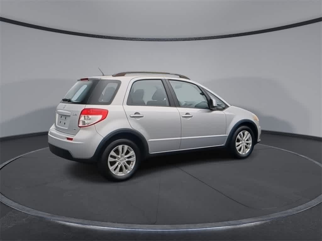 Thumbnail: 2013 Suzuki SX4 - 8