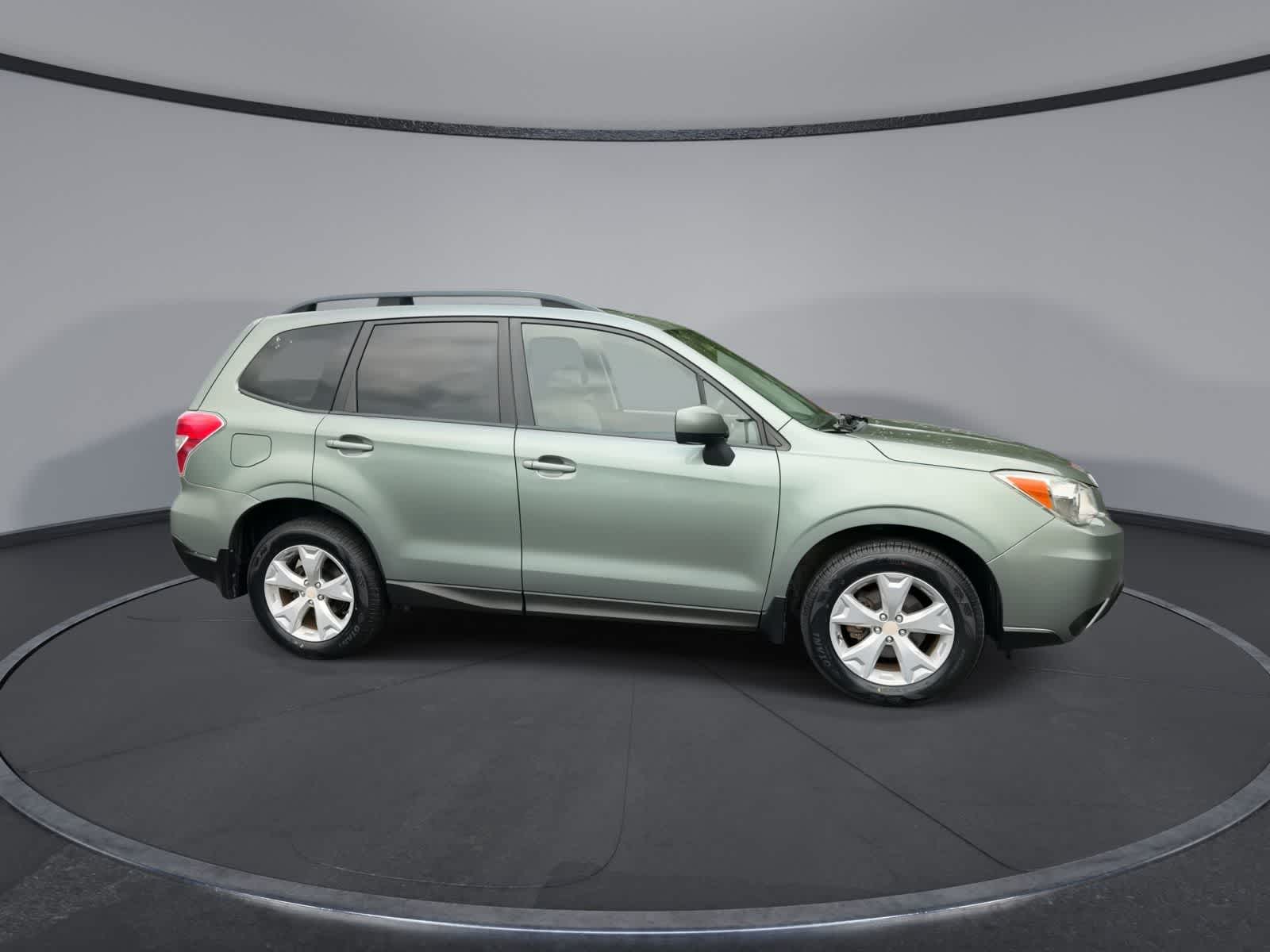 Thumbnail: 2015 Subaru Forester - 8