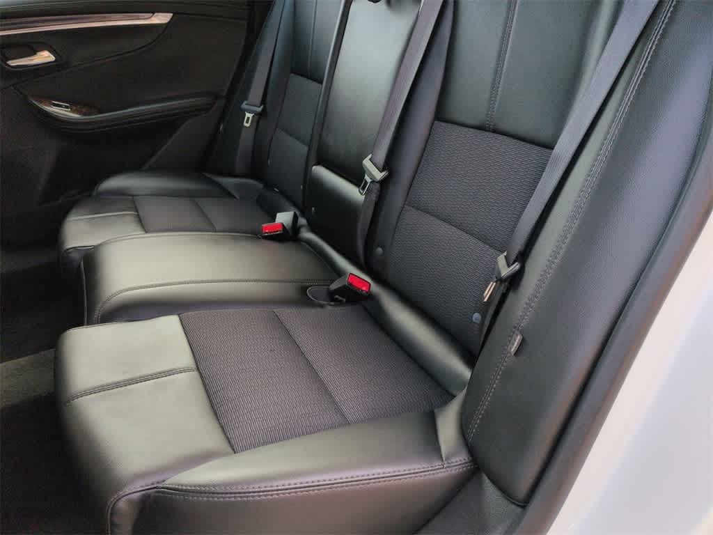 Thumbnail: 2015 Chevrolet Impala - 20