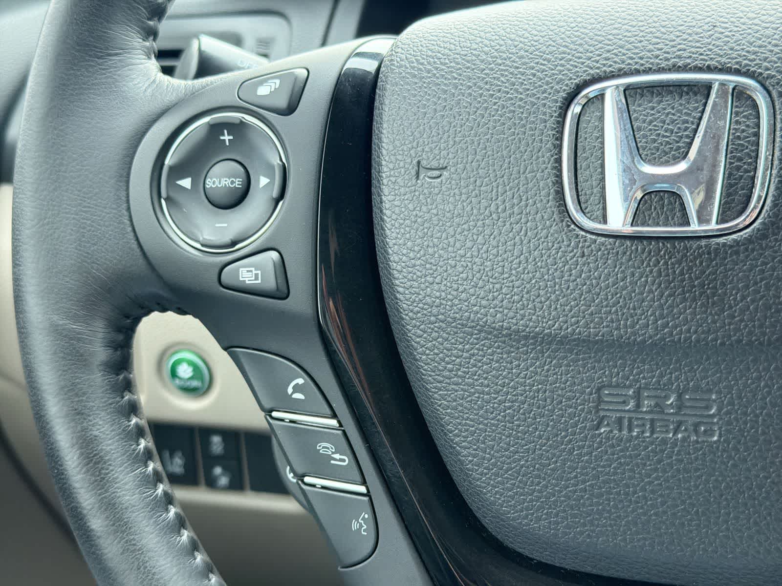 Thumbnail: 2016 Honda Pilot - 26