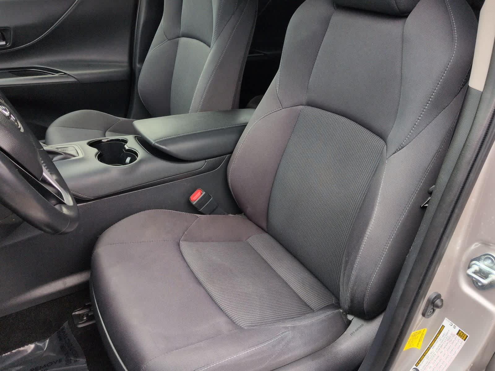 Thumbnail: 2022 Toyota Venza - 17