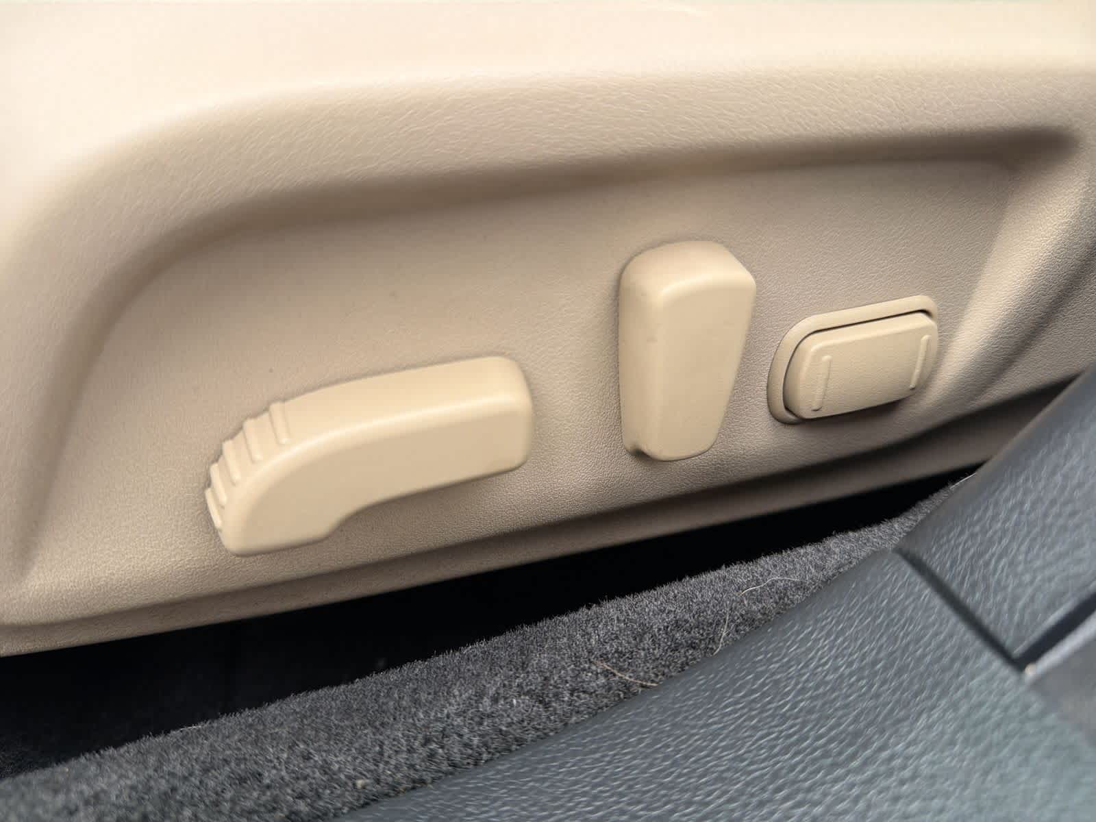 Thumbnail: 2015 Subaru Outback - 18