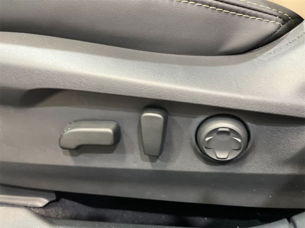 Thumbnail: 2025 Subaru Outback - 13