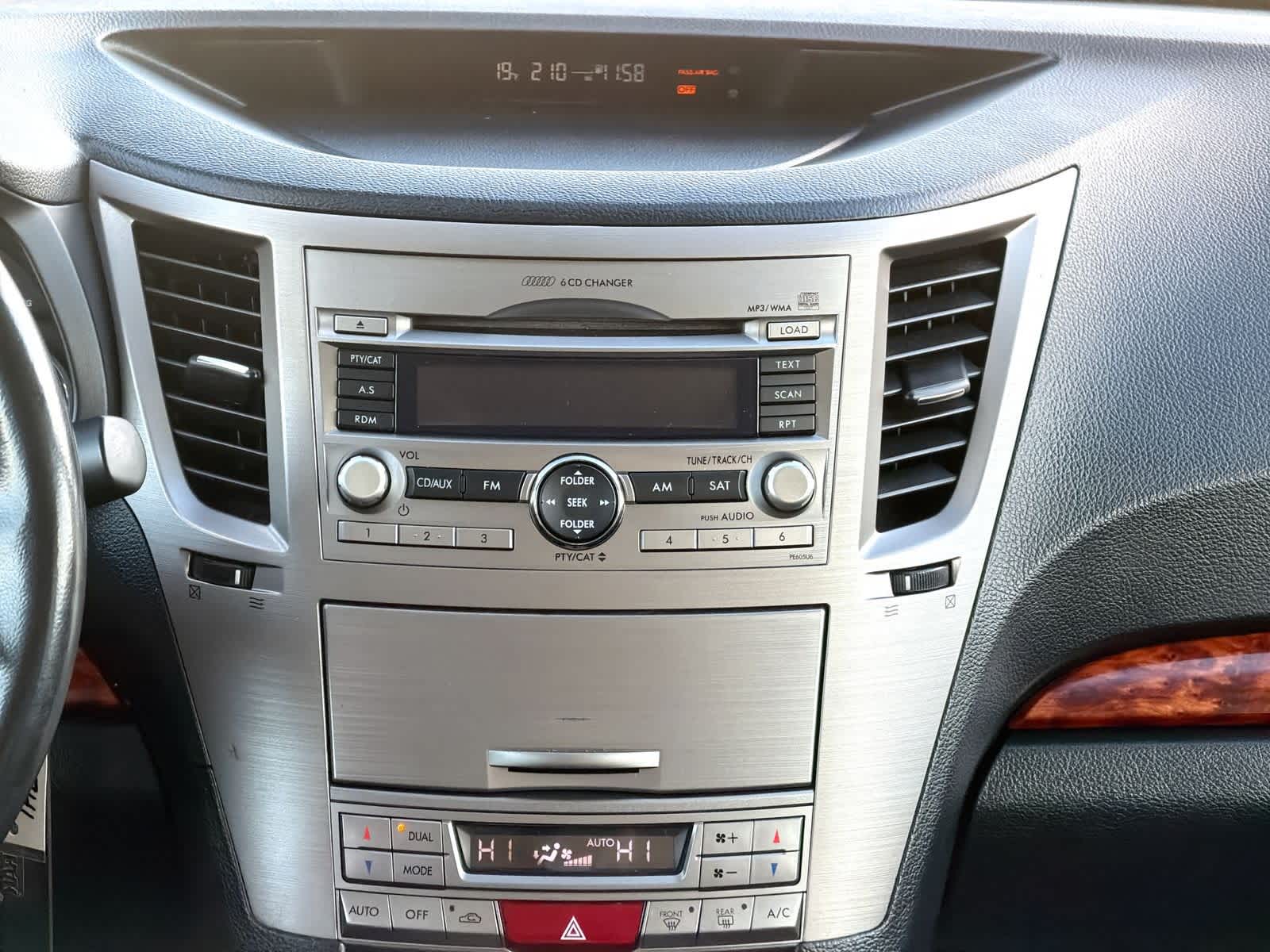 Thumbnail: 2011 Subaru Outback - 30