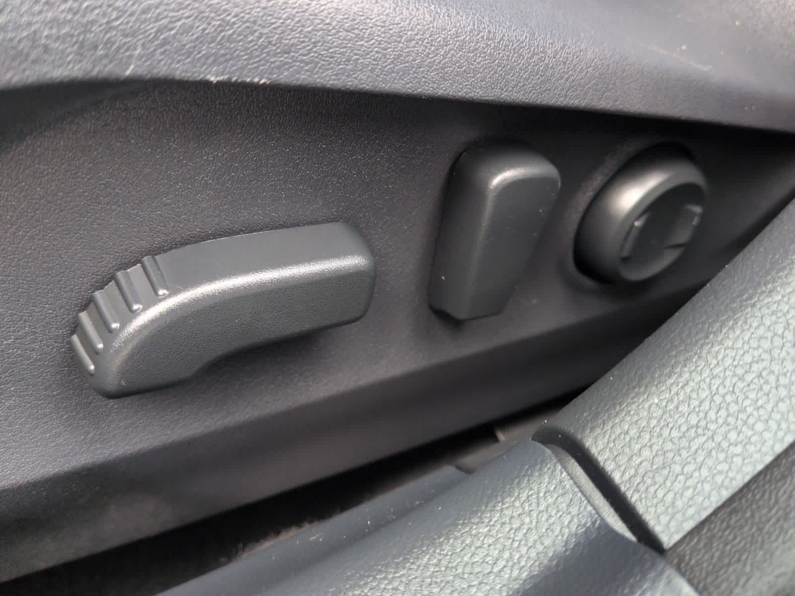 Thumbnail: 2022 Subaru Outback - 18