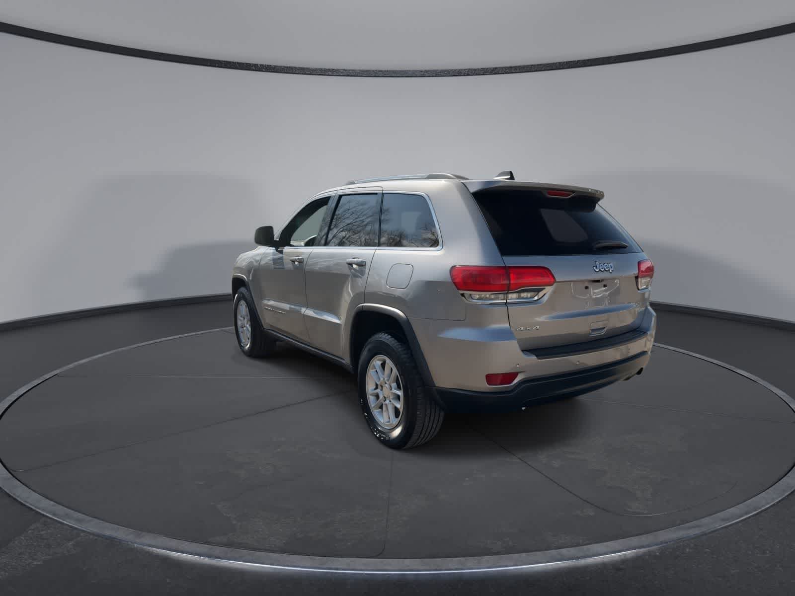 Thumbnail: 2018 Jeep Grand Cherokee - 6