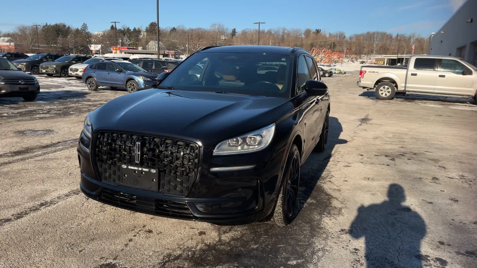 Thumbnail: 2023 Lincoln Corsair - 3