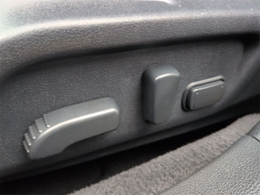 Thumbnail: 2015 Subaru Outback - 18