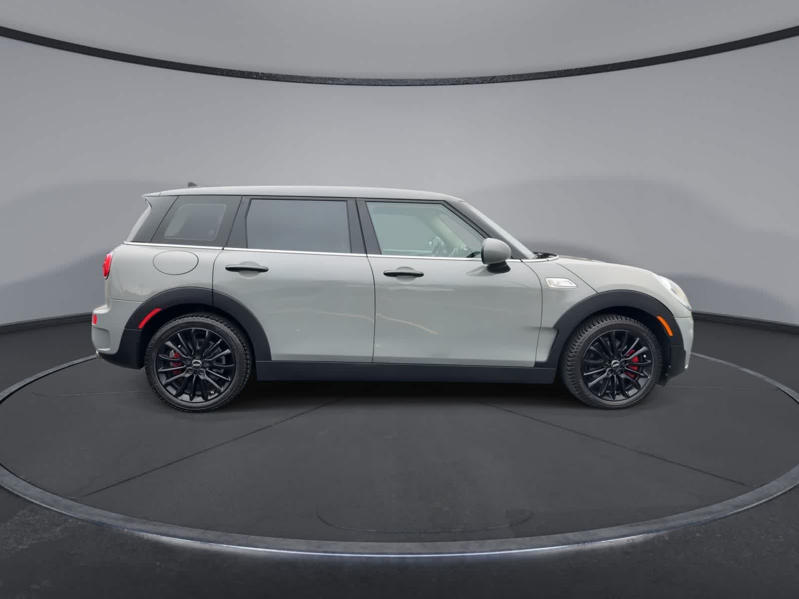 Thumbnail: 2019 MINI Cooper Clubman - 9
