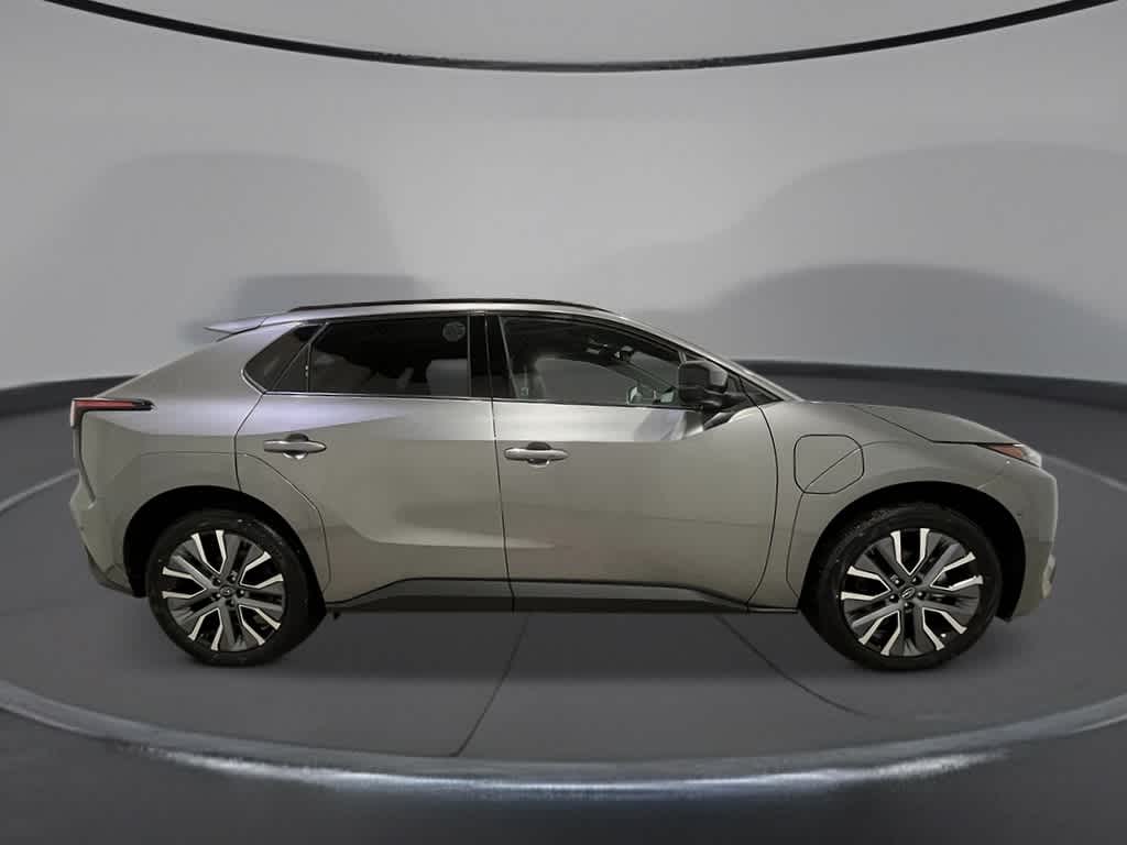 Thumbnail: 2026 Subaru Solterra - 6