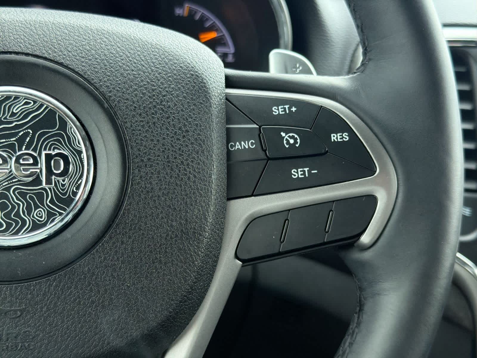 Thumbnail: 2017 Jeep Grand Cherokee - 26