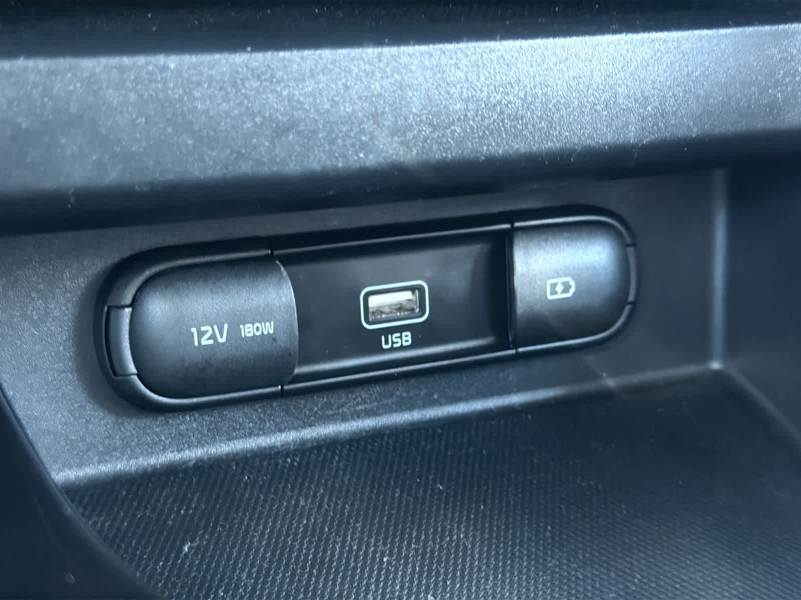 Thumbnail: 2023 Kia Seltos - 31