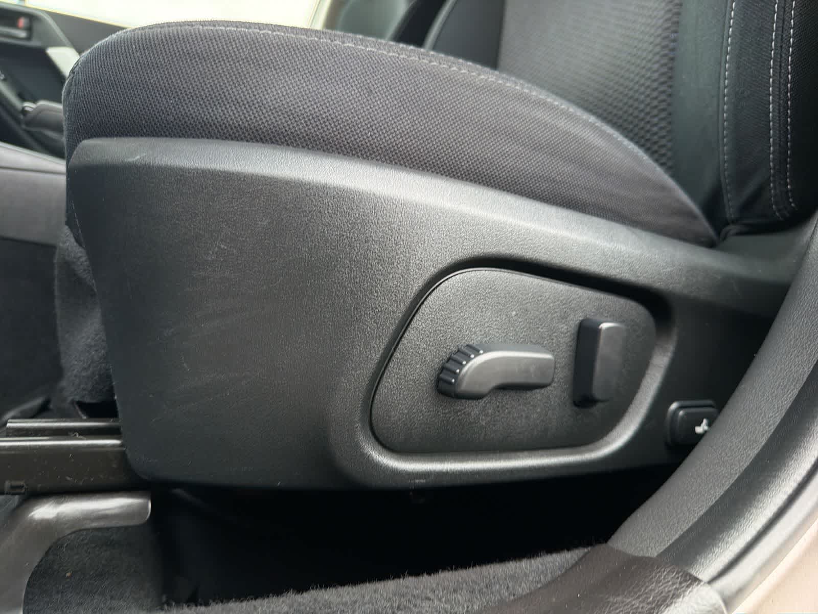 Thumbnail: 2015 Subaru Forester - 18