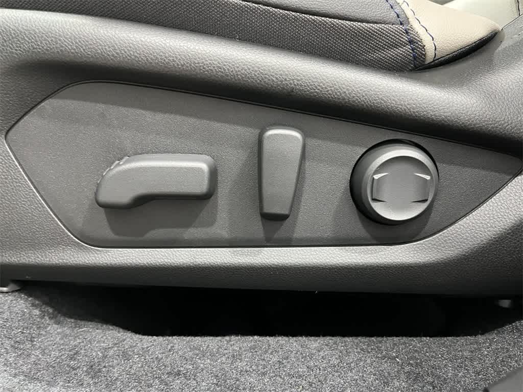 Thumbnail: 2025 Subaru Forester - 12