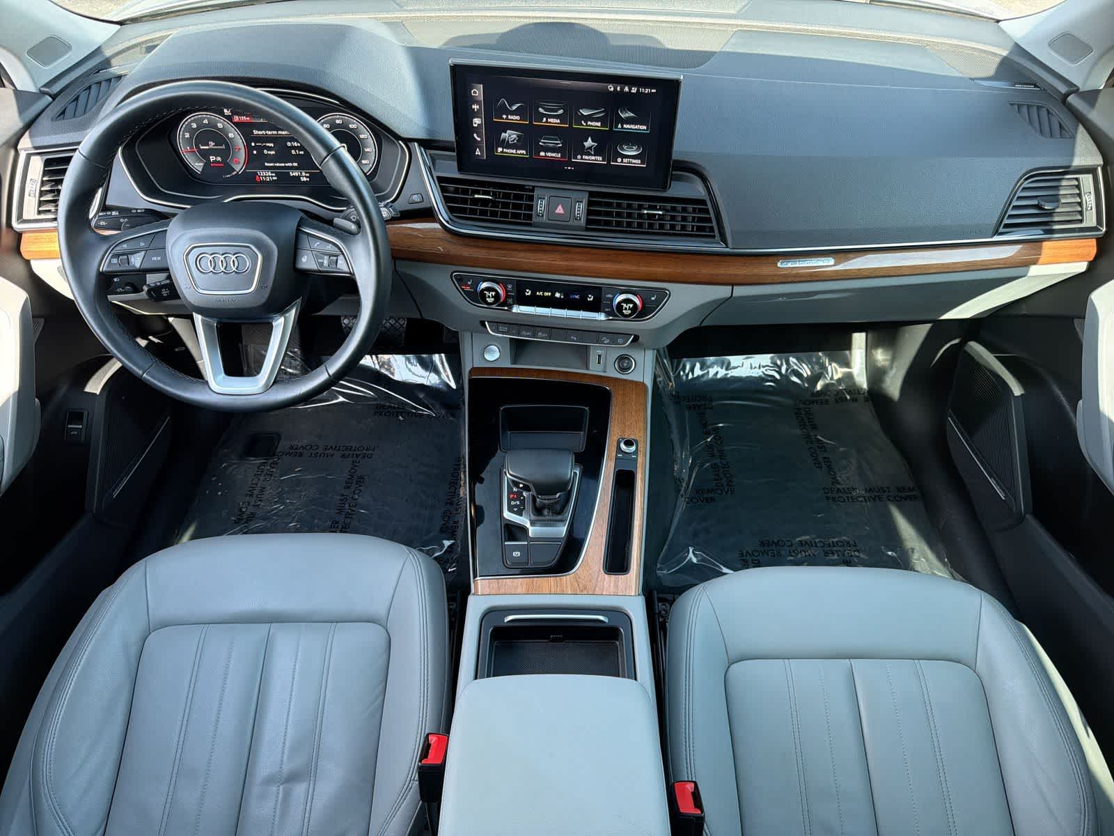 Thumbnail: 2022 Audi Q5 - 16