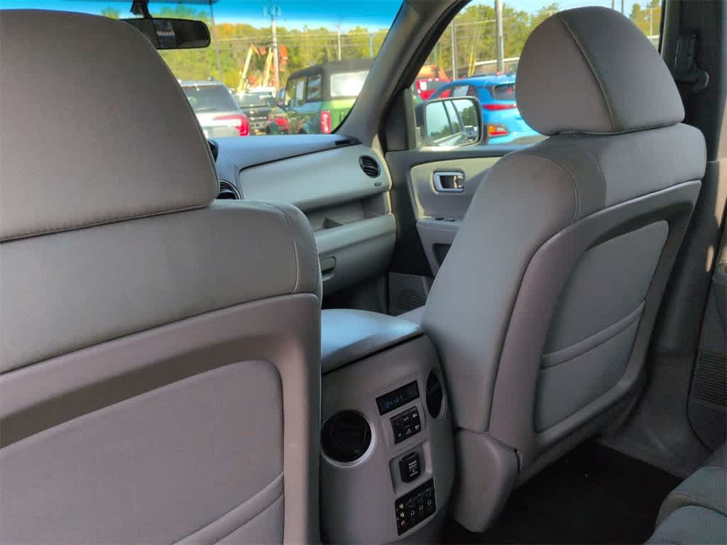 Thumbnail: 2015 Honda Pilot - 19