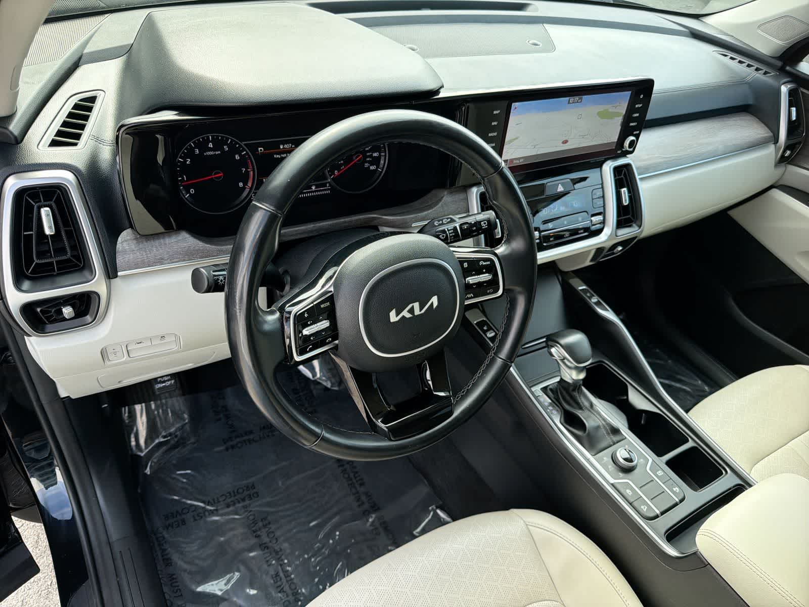 Thumbnail: 2022 Kia Sorento - 10