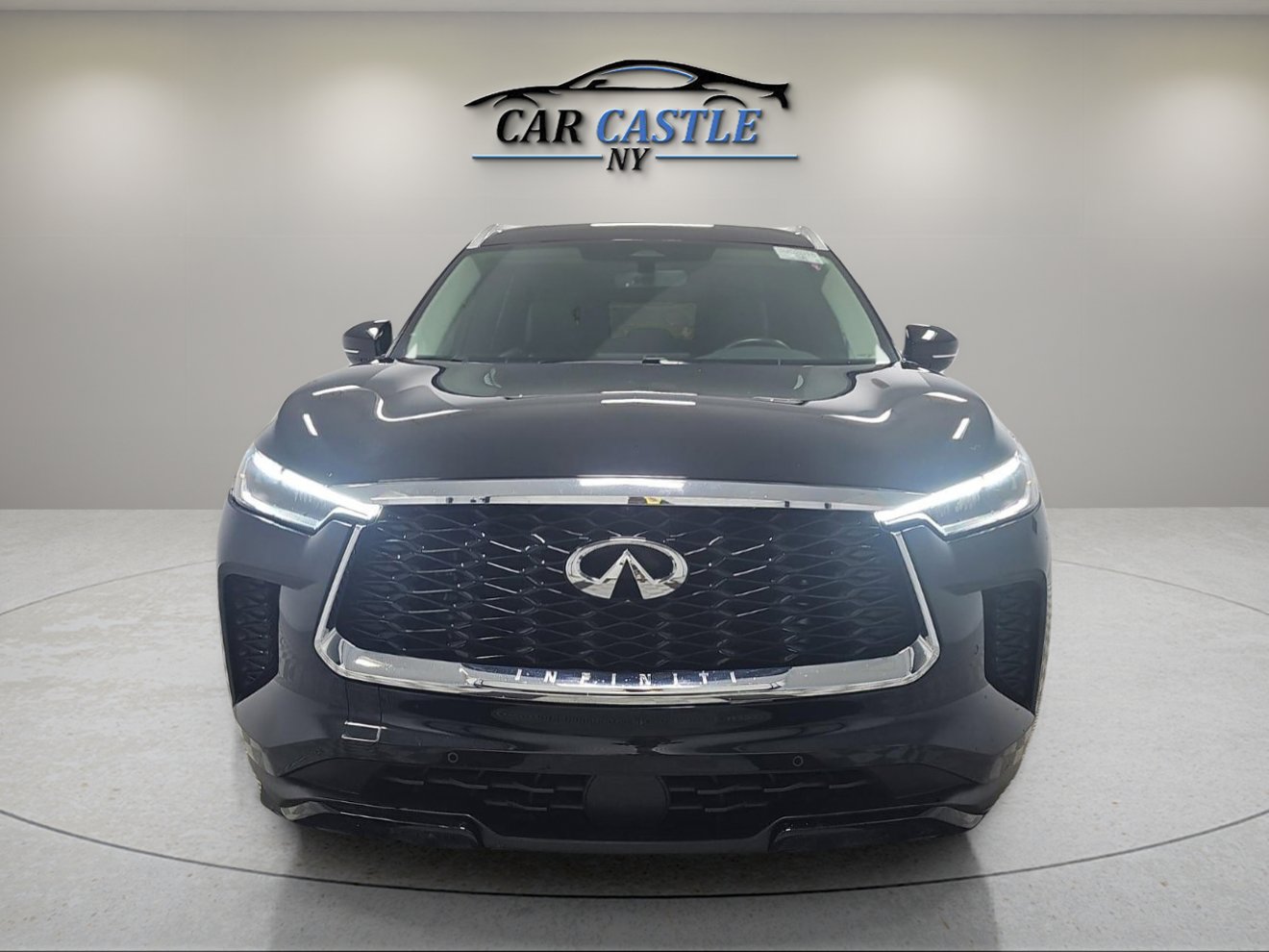 2023 Infiniti QX60 Luxe photo 2