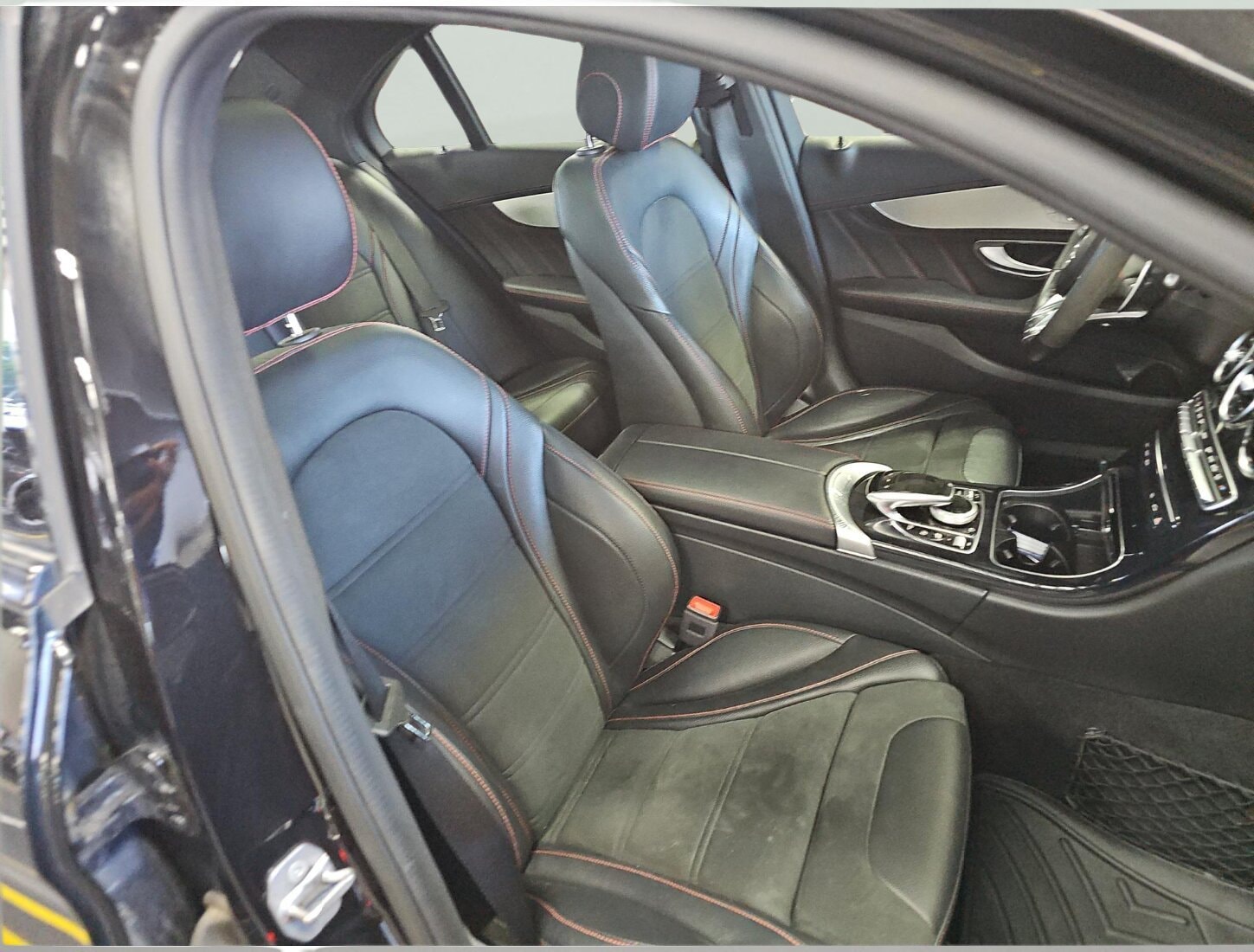 2019 Mercedes-Benz C-Class Mercedes-AMG - Photo 12