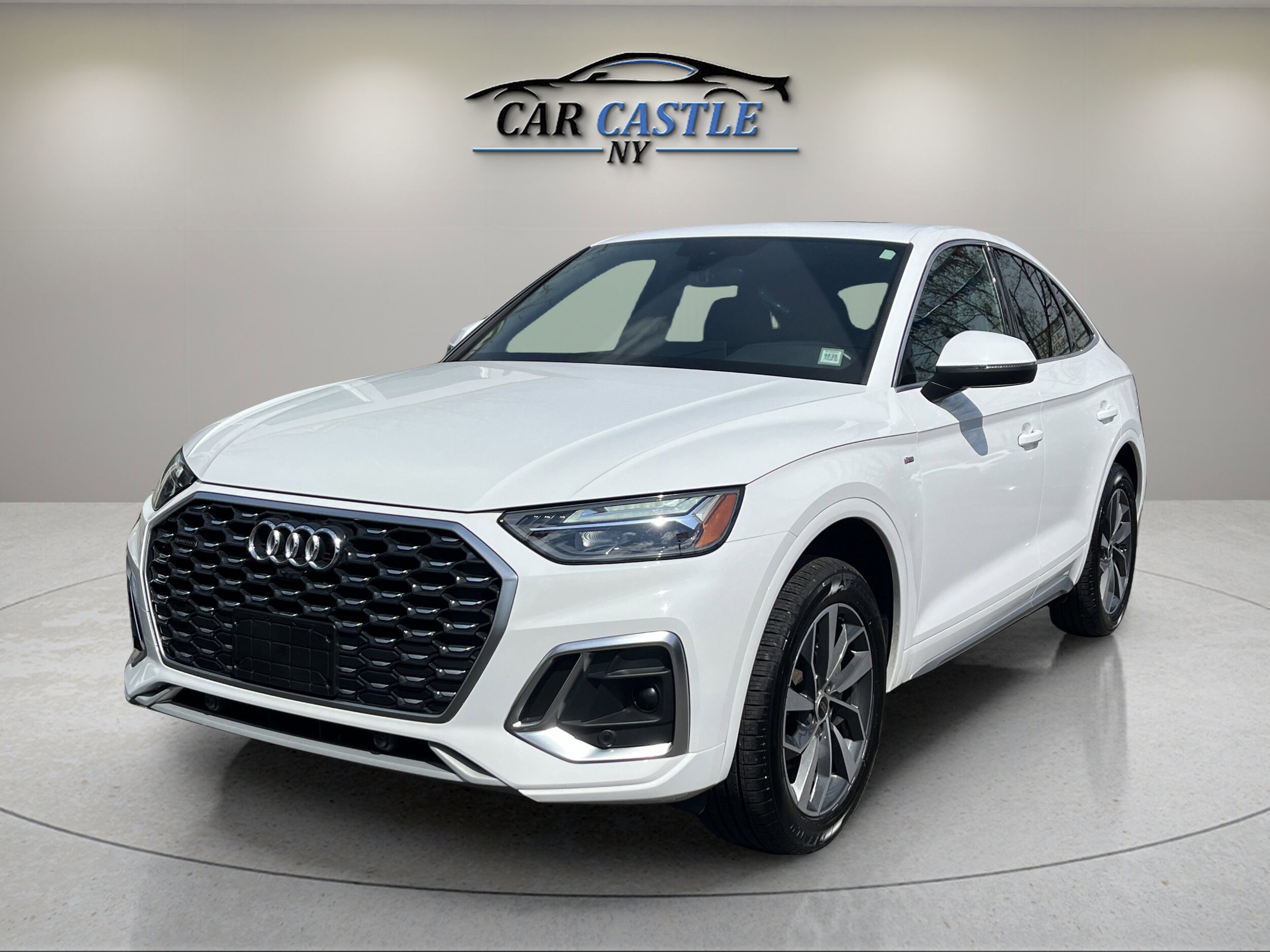 2023 Audi Q5 Sportback 45 S line Premium photo 2