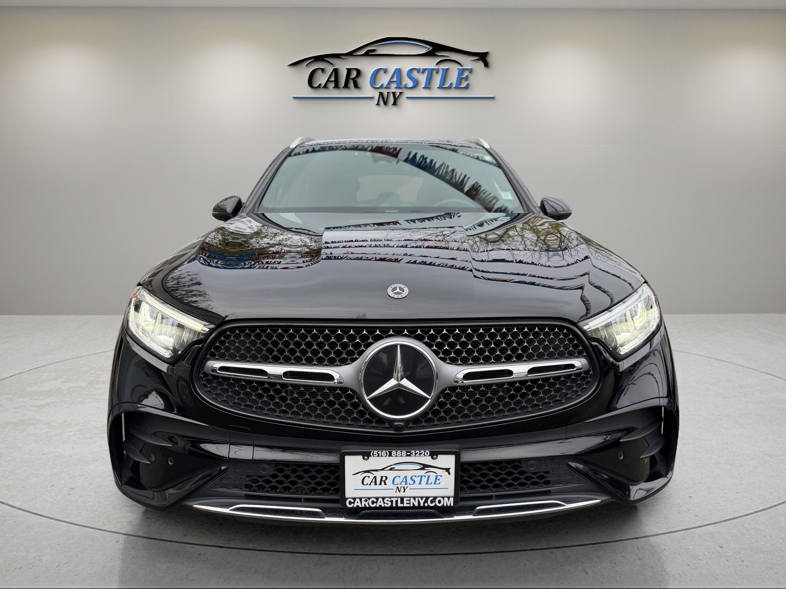 2023 Mercedes Benz GLC 300 4MATIC photo 3