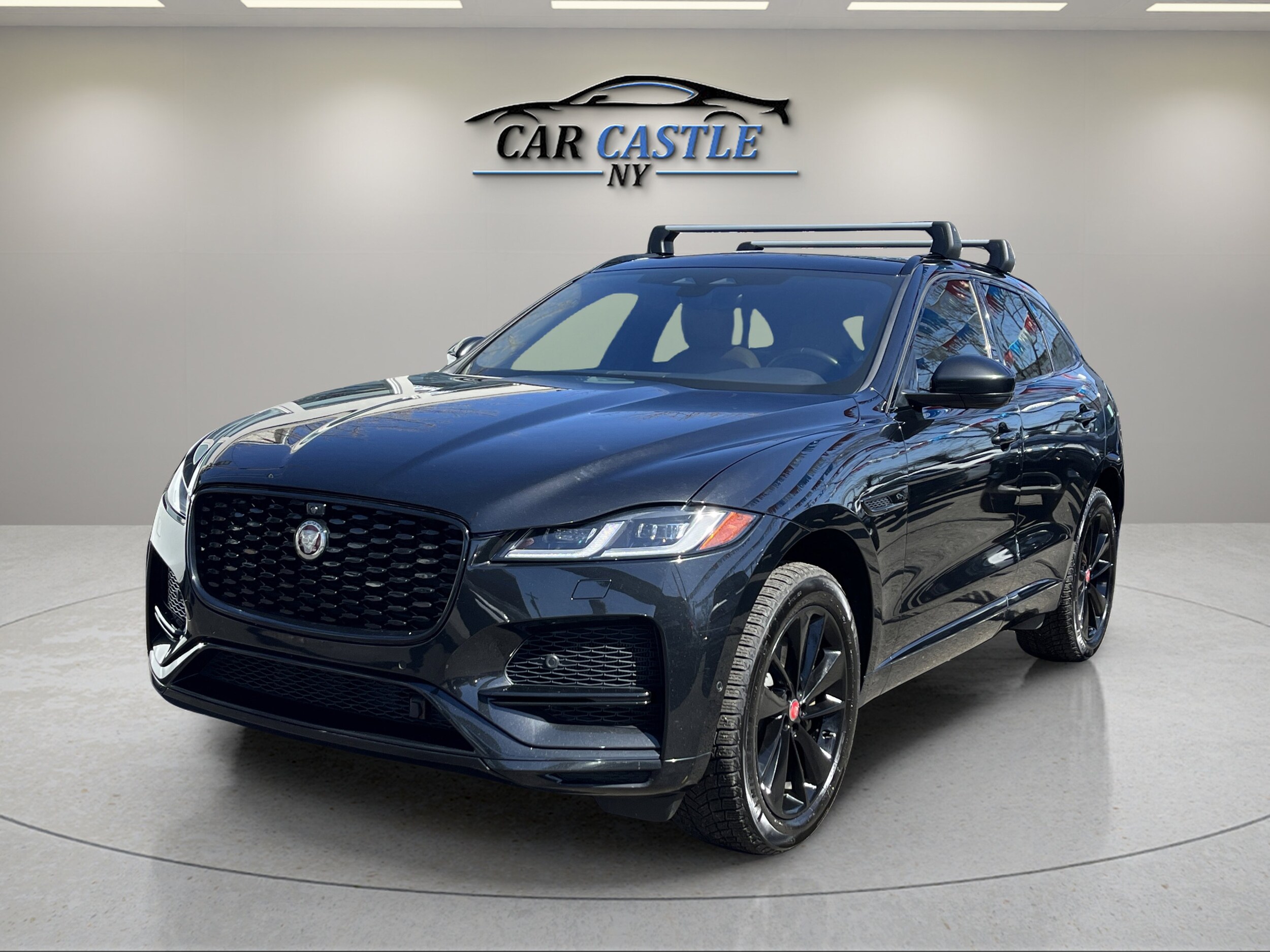 2021 Jaguar F-PACE P340 S photo 2