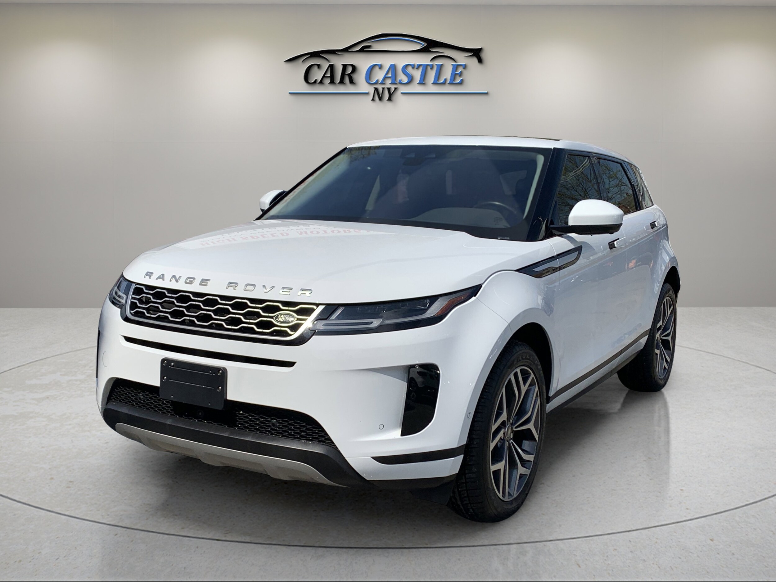 2020 Land Rover Range Rover Evoque SE photo 2