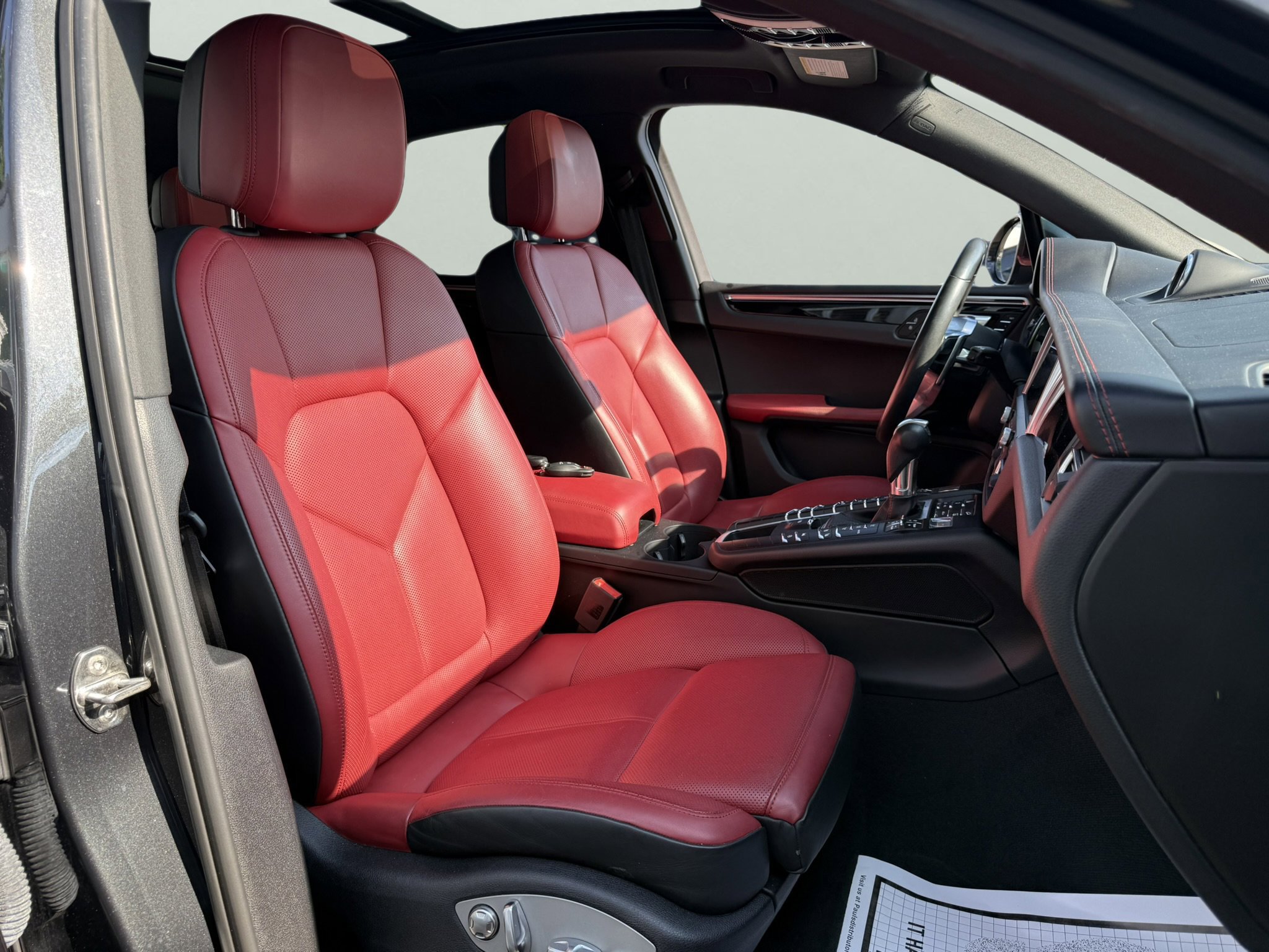 2020 Porsche Macan Base - Photo 23
