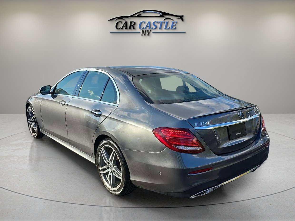 2020 Mercedes Benz E 350 4MATIC photo 4