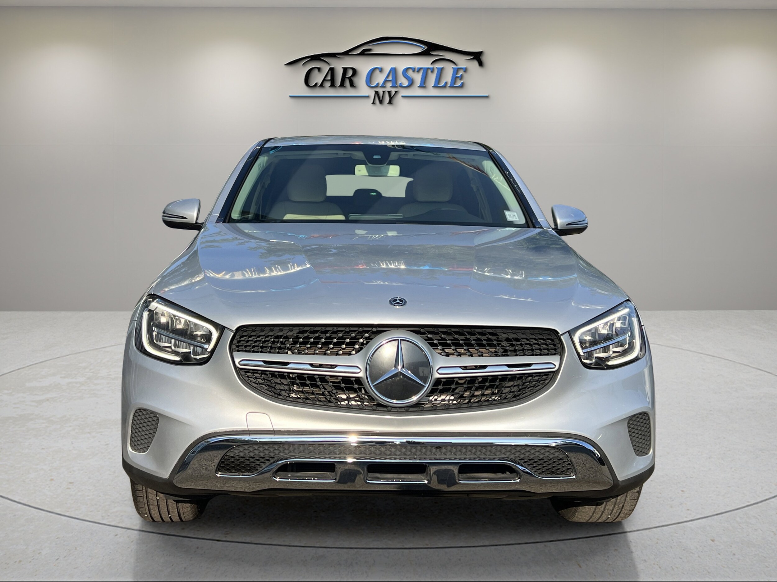 2020 Mercedes Benz GLC 300 4MATIC photo 2