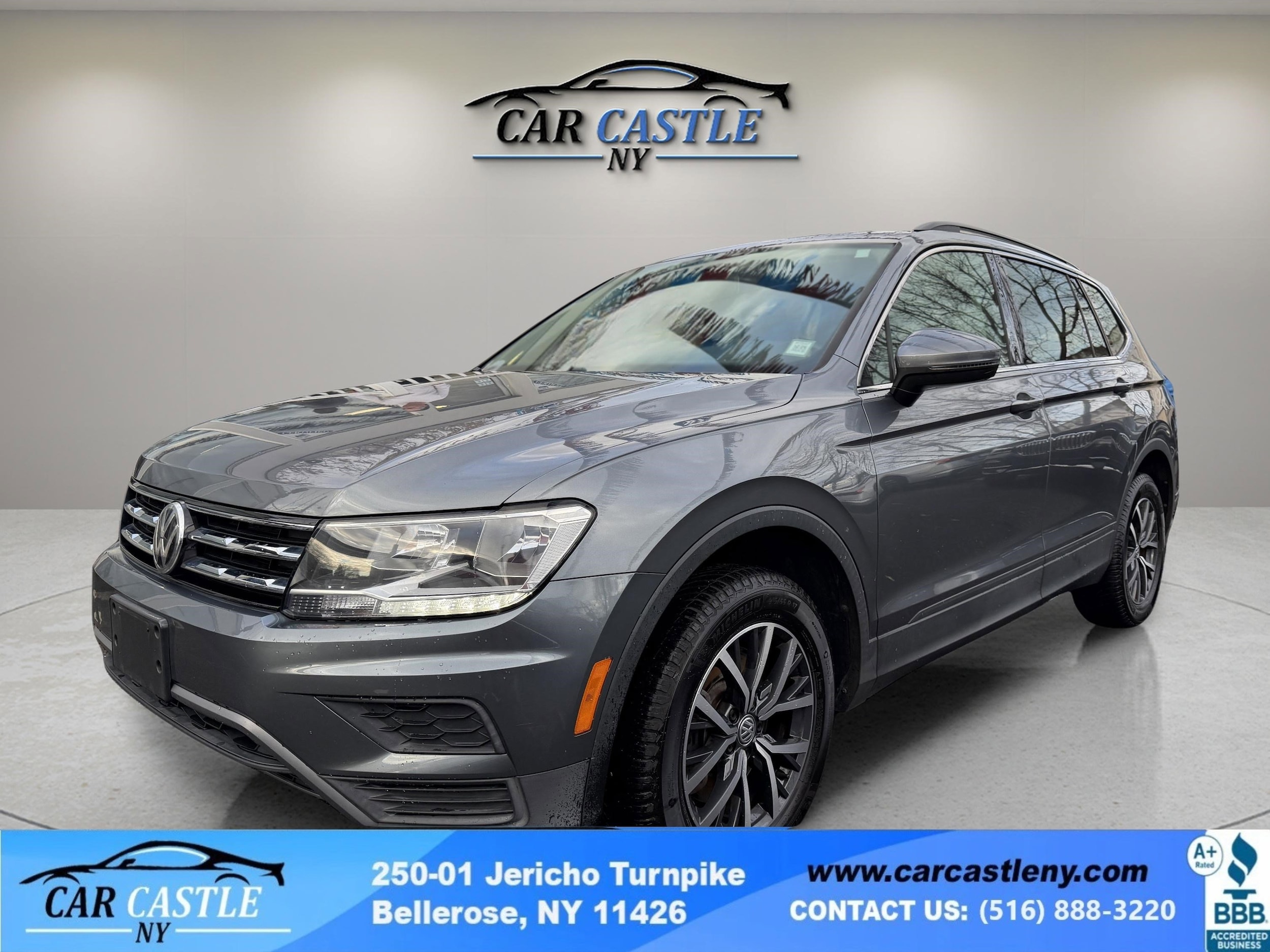 2019 Volkswagen Tiguan SE's photo