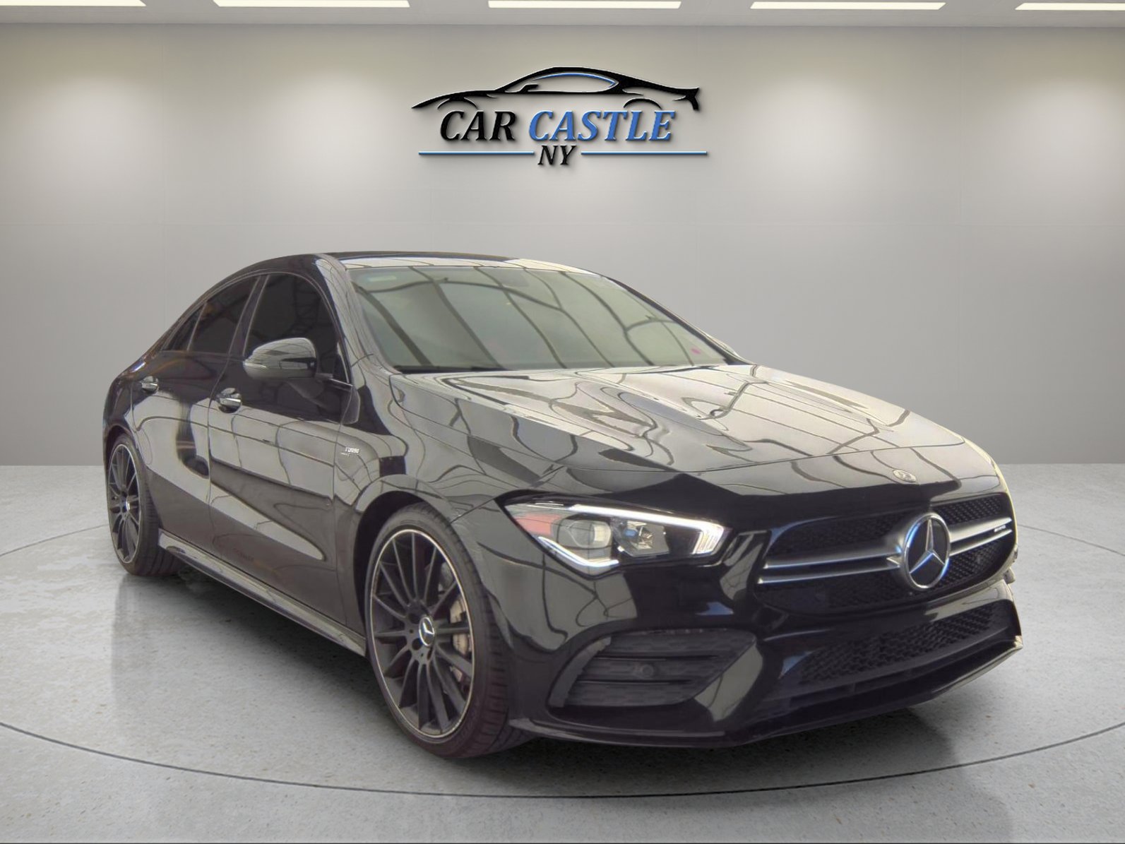 2021 Mercedes Benz CLA AMG 35 4MATIC photo 2