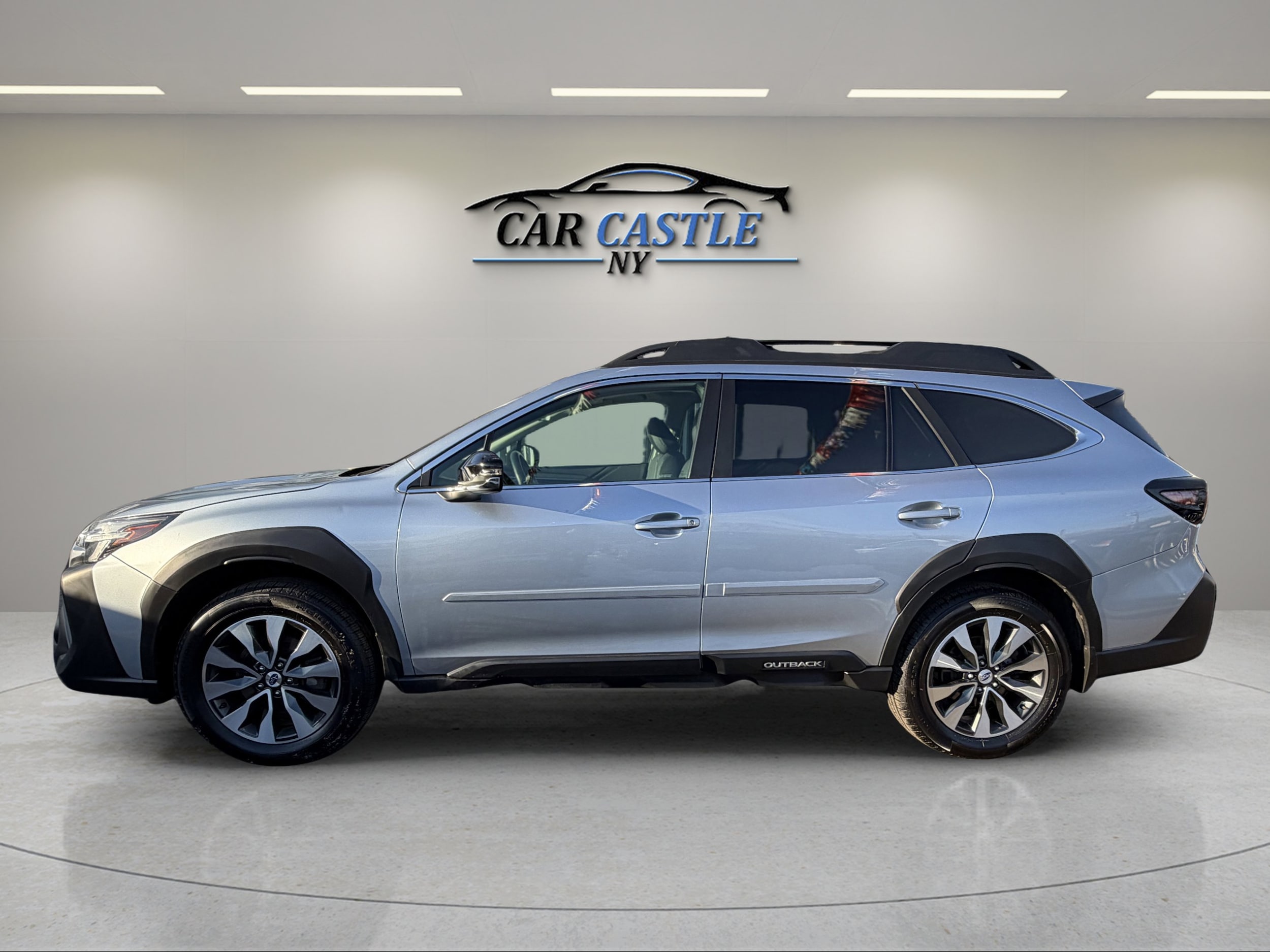 2023 Subaru Outback Limited - Photo 12