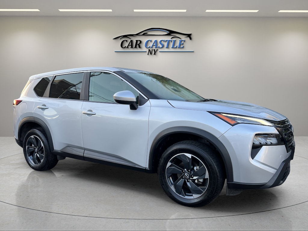 Used 2024 Nissan Rogue SV SUV