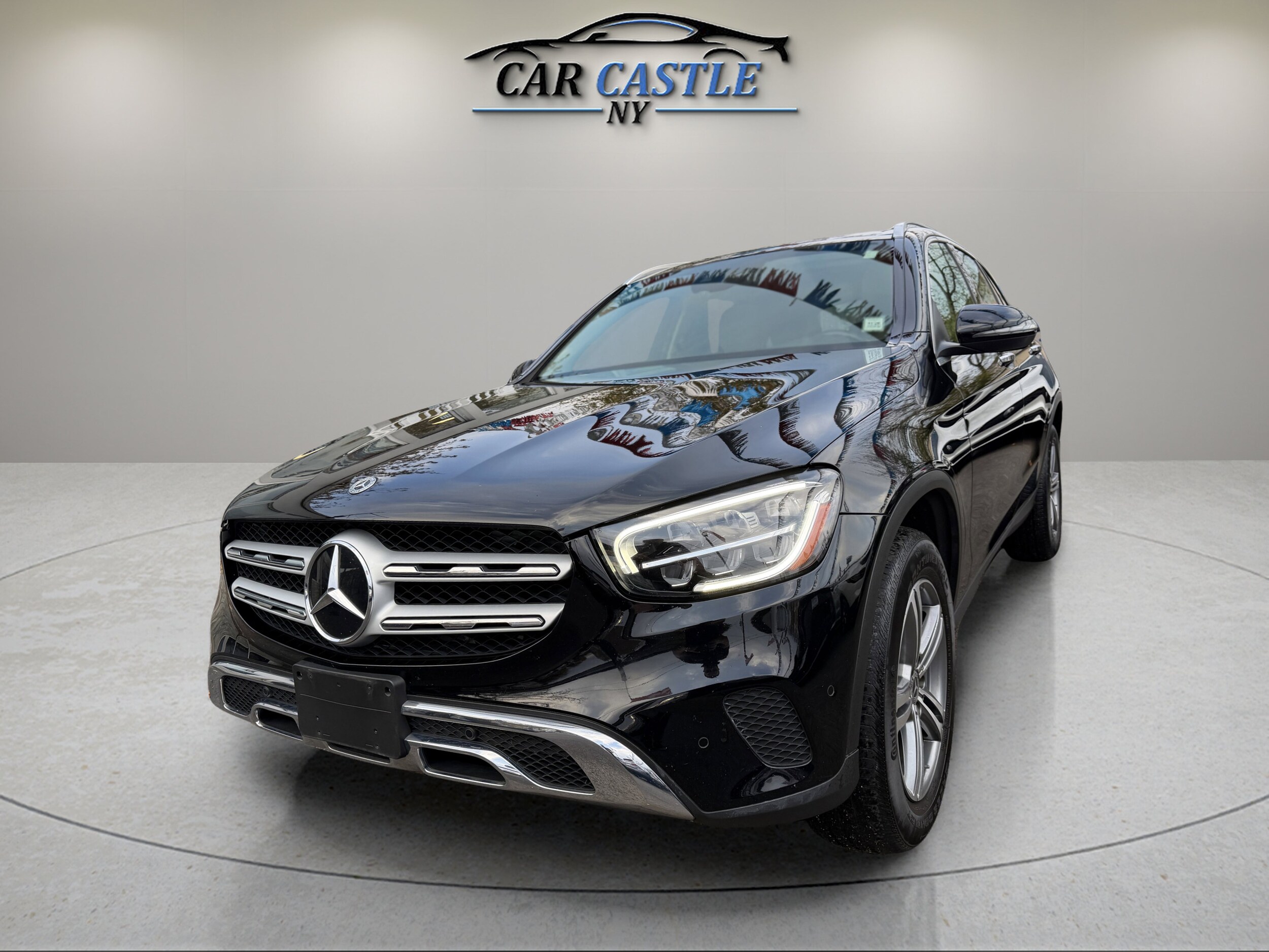 2021 Mercedes Benz GLC 300 4MATIC photo 2