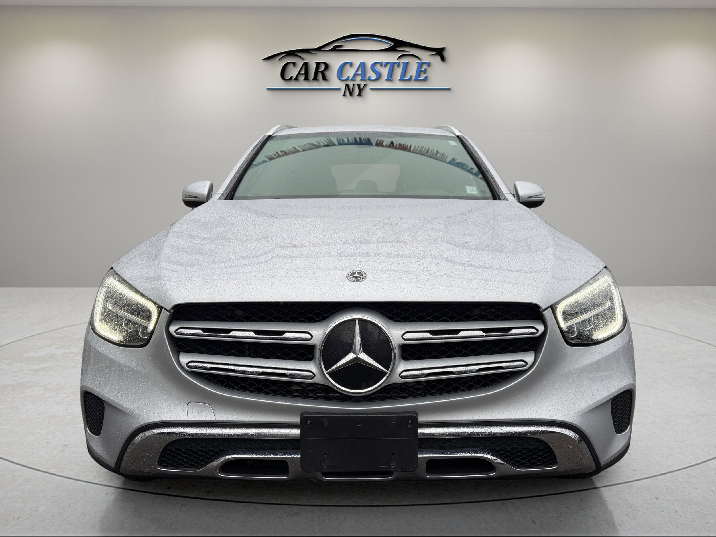 2020 Mercedes Benz GLC 300 4MATIC photo 2